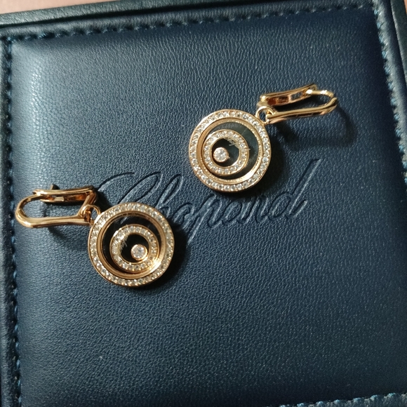 Chopard 18k Gold Earrings - Picture 5 of 6